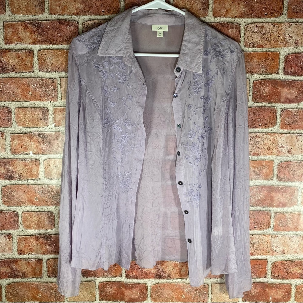 J.JILL Light Purple Embroidered Blouse Size Medium
100 Rayon - Picture 3 of 9